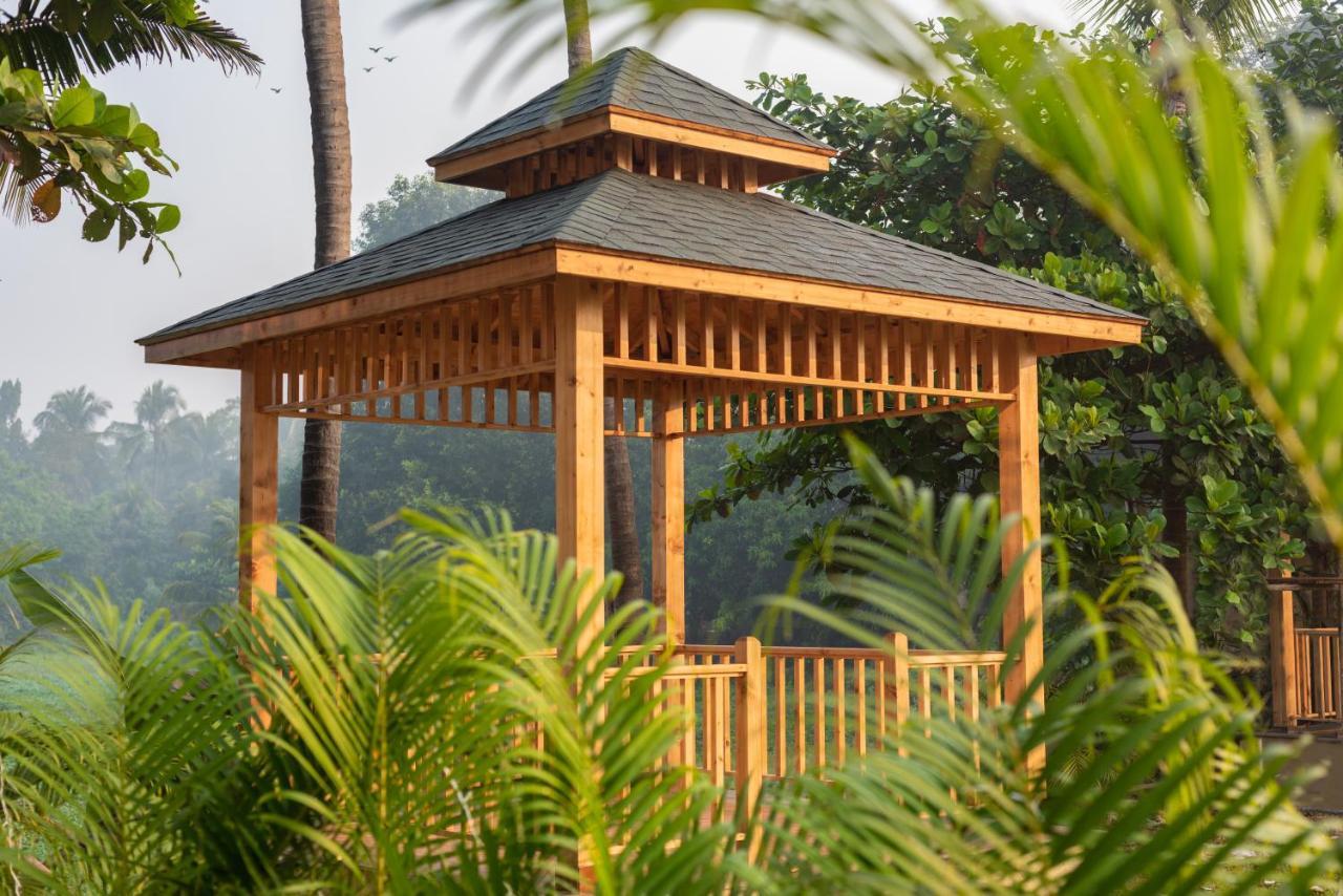 Paramount Riverfront Resort & Spa, Karjat Bagian luar foto