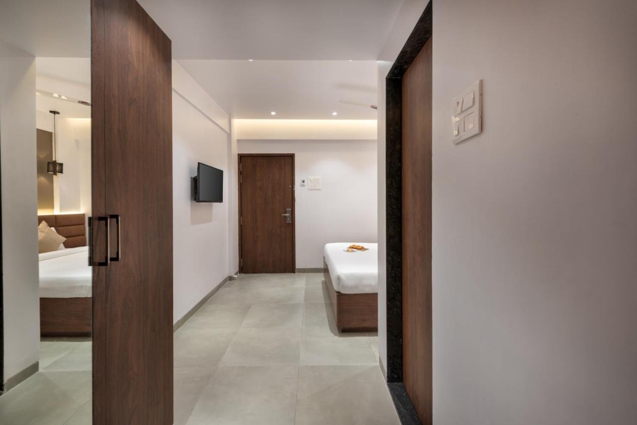 Paramount Riverfront Resort & Spa, Karjat Bagian luar foto
