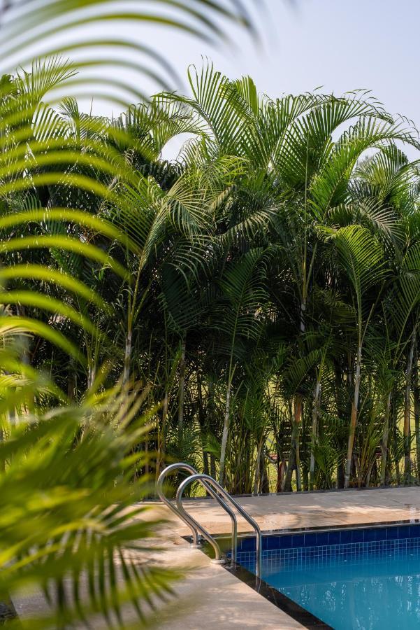 Paramount Riverfront Resort & Spa, Karjat Bagian luar foto