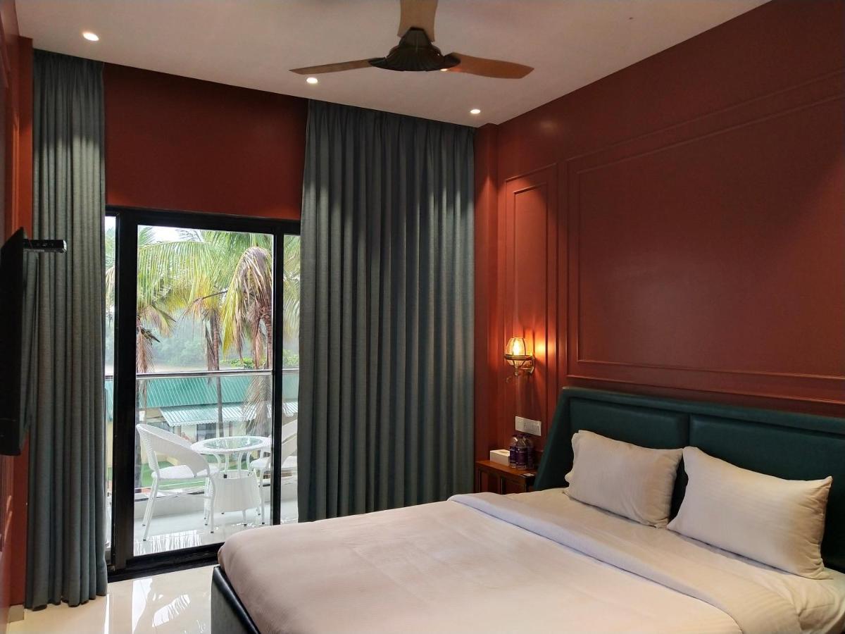 Paramount Riverfront Resort & Spa, Karjat Bagian luar foto