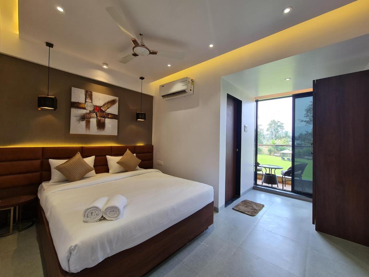 Paramount Riverfront Resort & Spa, Karjat Bagian luar foto