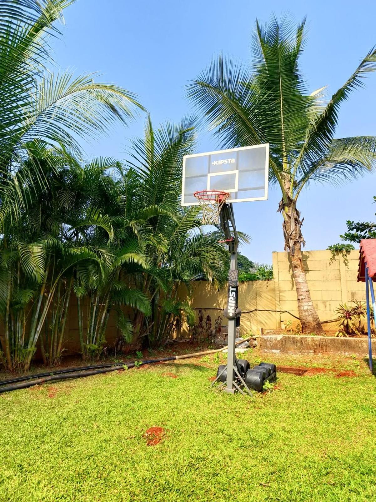 Paramount Riverfront Resort & Spa, Karjat Bagian luar foto