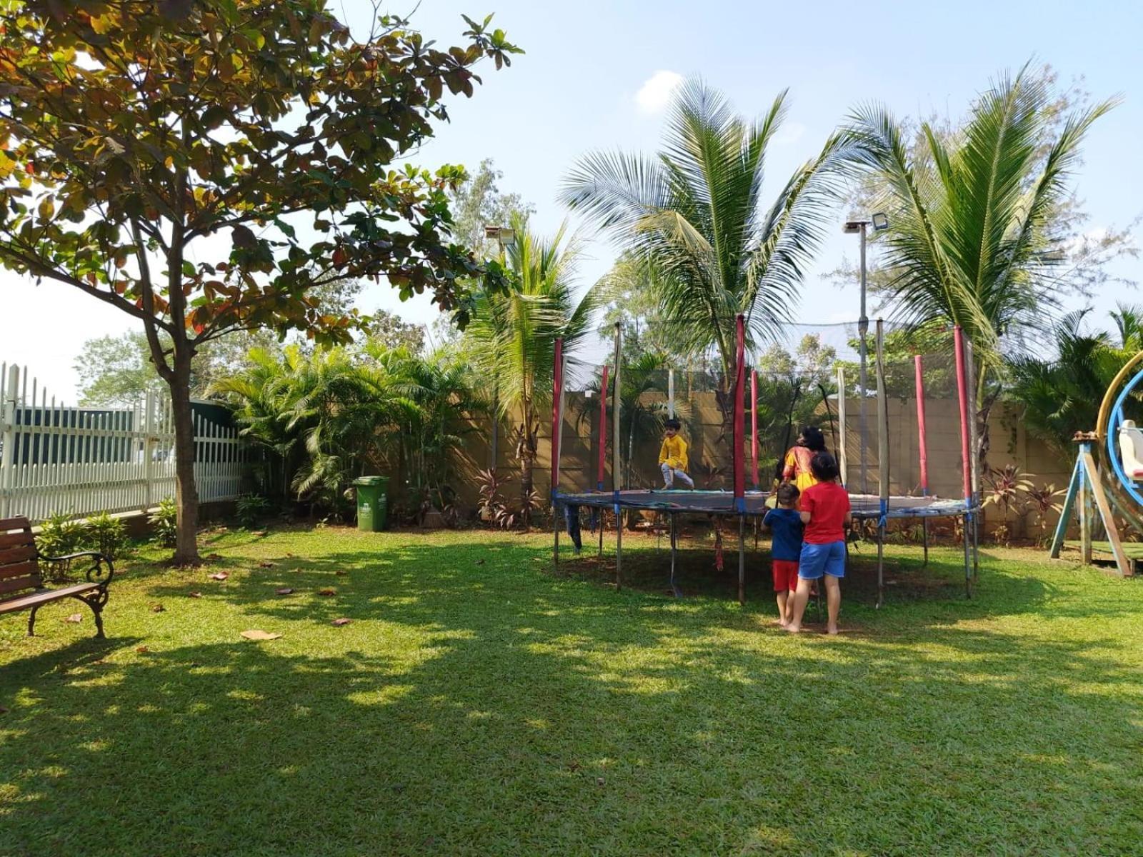 Paramount Riverfront Resort & Spa, Karjat Bagian luar foto
